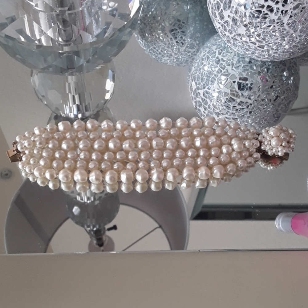 GORGEOUS VINTAGE MULTI STRAND BRACELET